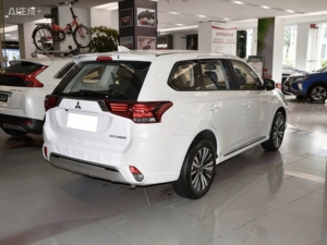 La Mitsubishi <span class=keywords><strong>Outlander</strong></span> 2021 2.0L 2WD Active a 5 Posti è un Modello Entry-Level nel Segmento dei SUV Compatti - Product Image 5