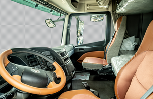 Camión Tractor de Alto Torque con Chasis Reforzado 6x4 400hp Usado para Transporte de Contenedores en Terminales Portuarias - Product Image 6