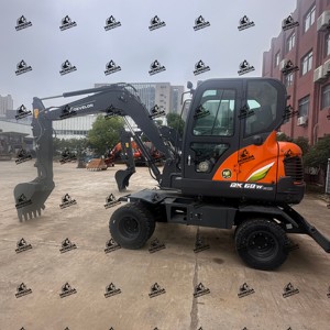 Nouvelle pelleteuse à roues de 6 tonnes/Corée du Sud Doosan Develon Dx60w Eco Mini pelleteuse à roues Dx60w-9c à vendre - Product Image 5