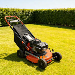 Tosaerba Industriale da 25 Pollici, Tagliaerba Commerciale Durevole, Tosaerba Manuale a Benzina per Giardino, Tosaerba Semovente - Product Image 1