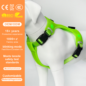 Dây Dẫn Thú Cưng Cao Cấp QCool Là<span class=keywords><strong>m</strong></span> Từ Nylon Có Đèn LED Phát Sáng Khi Di Chuyển, Tích Hợp GPS, Dành Cho Các Kênh Ngoài Trời Tại Nhật Bản, Có Thể Tùy Chỉnh Ánh Sáng, Kết Nối USB - Product Image 1