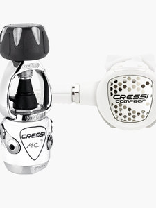 <span class=keywords><strong>CRESSI</strong></span> MC9-SC Juego de Reguladores de Primera y Segunda Etapa para Equipo de Buceo Hecho en Italia - Product Image 2