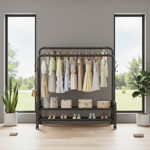 Appendiabiti Moderno Autoportante con Ruote, Struttura in Acciaio Inossidabile, Portatile e Mobile per Uso Alberghiero, con Ripiani per Piccoli Oggetti - Product Image 3