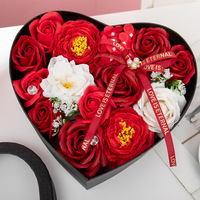 Coffret Cadeau Saint-Valentin Artisanal en Forme de Cœur avec Roses Artificielles Imprimées en Quatre Couleurs pour la Fête des Mères, Cadeau pour Femmes et Filles