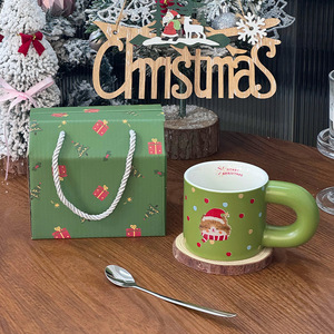 Ensemble de tasses en céramique de Noël, résistantes aux hautes températures, compatibles micro-ondes, à motifs de dessins animés, pour les événements de fin d'année, les cadeaux de fête - Product Image 3