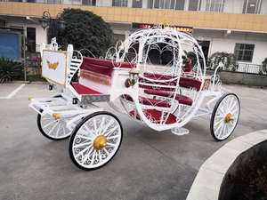 Chariot de citrouille scintillant, chariot à chevaux enchanté, chariot électrique sans chevaux idéal pour les lieux pittoresques - Product Image 1