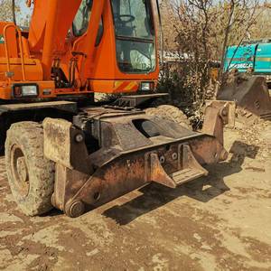 Clearance Sale High Quality Used Doosan DH210W-7 Hydraulic Crawler Excavator on Sale Featuring Low Price Core Component Engine - Product Image 3
