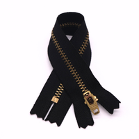 Vente en gros du fabricant KY-YKK 3 #   5 #   Fermeture éclair en métal, couleur personnalisée pour jeans, sacs, vêtements, chaussures