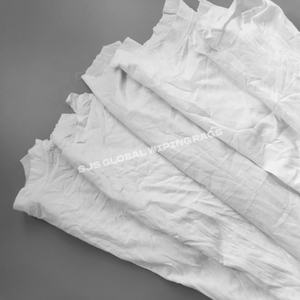 Trapos de Limpieza Industriales de Algodón 100% Reciclado, Cortados a Mano, Blancos, Tipo Camiseta, Absorbentes de Aceite y Agua - Product Image 1