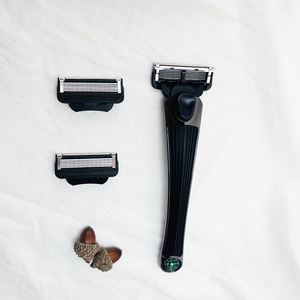 Fournitures de barbier de haute qualité en acier inoxydable Système à six lames Rasoir soudé par points pour hommes - Product Image 1