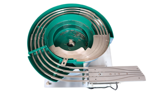 Yüksek Hassasiyetli Ayarlanabilir Frekanslı Paslanmaz Çelik Parçalar Titreşimli Besleyici, Motor Çekirdek Bileşenleri ve 1 Yıl Garanti ile - Product Image 3