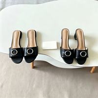 Sandales mules d'été décontractées de luxe à bride unique en cuir véritable pour femme, modèle 2026, best-seller, par un grand créateur