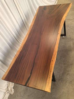Table de salle à manger en bois massif de style moderne avec bordure naturelle pour hôtels et mobilier de salle à manger