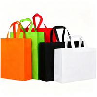 Échantillon Gratuit Sacs de Courses Réutilisables en Tissu Non Tissé Rouge Personnalisés avec Logo, Motif ou Lettre pour Cadeaux