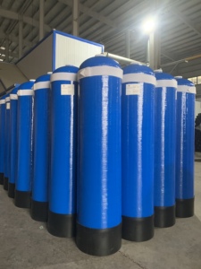 Réservoir adoucisseur d'eau en PRV 10x54, Fût filtrant industriel en résine 1054, 150 psi avec vanne de commande supérieure pour système de traitement de l'eau - Product Image 4