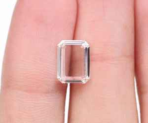 Diamante Cultivado en Laboratorio con Corte Esmeralda de 1.81 CT, 9.3x7.1mm, Certificado IGI, Blanco Transparente, para Anillos de Boda - Product Image 2