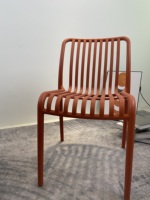 Chaises en plastique Design moderne en plastique PP empilable Silla Cadeira Sedia chaises de salle à manger empilables à vendre