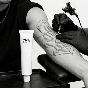 Crème de tatouage sans douleur à 75 %, crème de suppression de tatouage, poste de travail de maquillage pour tatouage, vente en gros à <span class=keywords><strong>prix</strong></span> abordable - Product Image 2