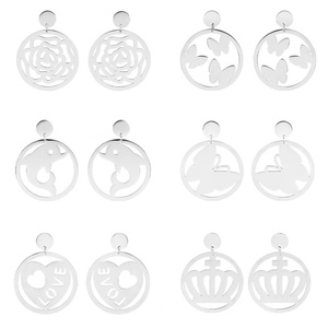 Pendientes de Moda Vintage de Acero Inoxidable al por Mayor, Chapado en Oro Personalizado, Diseño de Letras Bonitas, Joyería para Mujeres y Hombres - Product Image 6