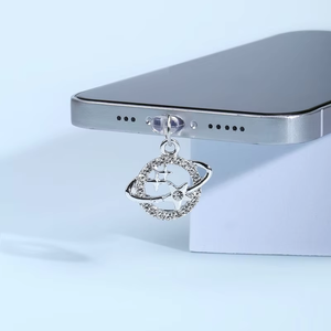 Muguet téléphone bouchon anti-poussière charme Kawai Charge Port prise pour <span class=keywords><strong>iPhone</strong></span> Anti-poussière <span class=keywords><strong>mignon</strong></span> Type C Protection contre la poussière pendentif - Product Image 4