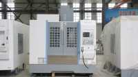 Machine de fraisage CNC verticale à 3 axes VMC 855 avec vitesse d'alimentation élevée de 36 m/min