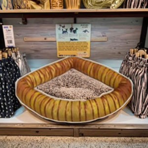 Meiweipet Large Deep Yellow Plüsch Hunde bett Anti-Rutsch-Katzen schlafs ofa Fächerförmig mit niedlichen bedruckten Falten für Hunde und Katzen - Product Image 3