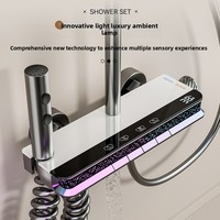 Ensemble de douche de luxe gris anthracite à touches piano, robinets thermostatiques tout en cuivre, affichage numérique de la température constante, douche pluie quatre vitesses