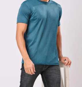 T-shirt à manches courtes pour homme, coupe ajustée, col en U, décontracté, avec imprimé géométrique sur toute la surface - Product Image 2