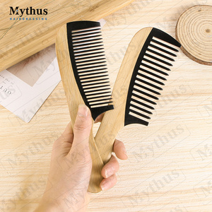 Mythus Antistatique Bambou Naturel Peigne Démêlant pour Cheveux à Dents Larges Peigne en Bois Bambou Queue de <span class=keywords><strong>Rat</strong></span> pour Femmes et Hommes Massage du Cuir Chevelu - Product Image 4