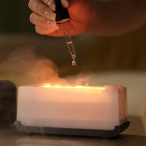 Diffuseur d'arômes d'ambiance, humidificateur d'huiles essentielles, mini diffuseur de parfum automatique <span class=keywords><strong>à</strong></span> effet flamme pour la maison avec lumière LED - Product Image 2