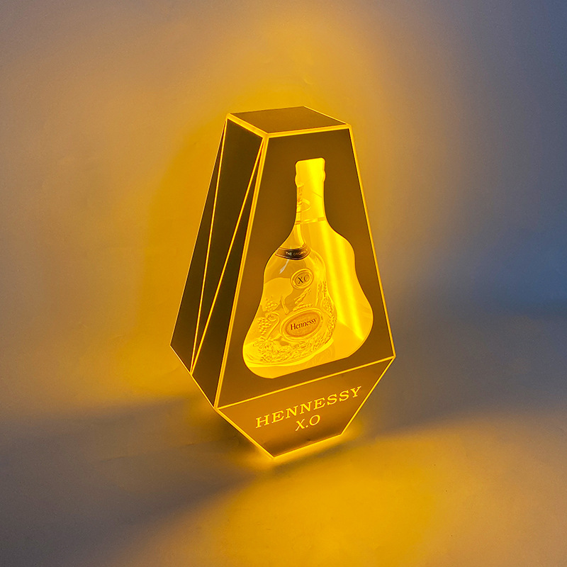 Thick XO wine stand with yellow light flashing