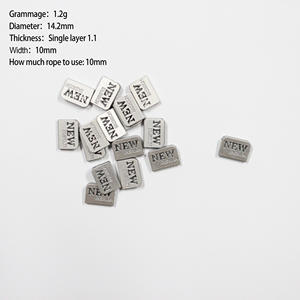 Étiquette de marque en alliage de zinc robuste, personnalisable, de luxe, vintage et classique, disponible pour sacs à main, fabrication OEM en Chine - Product Image 2