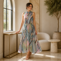 Robe de style vacances à col halter - Nouveauté été 2026 : longue robe en mousseline de soie à carreaux et volants