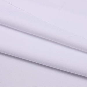 Tissu polyester filé hypoallergénique pour peau sensible avec tissu standard recyclé Oeko Tex Standard 100 et GRS Global - Product Image 2