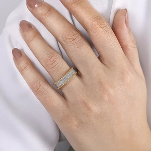 Anello in Metallo Bicolore per Donne, Elegante Gioiello da Dito per Uso Quotidiano - Product Image 2