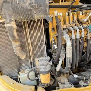 Excavatrice sur chenilles Caterpillar 303.5E d'occasion de haute qualité, 3,5 tonnes, structure compacte, bon état de fonctionnement, faible consommation de carburant, à vendre - Product Image 3