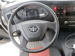 Camion transporteur de voitures FAW 220HP 4X2 Diesel Manuel Neuf, transporteur de voitures, camion transporteur de remorques 4-6, solution logistique de transport de voitures d'occasion - Product Image 4