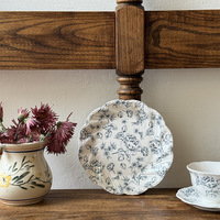 Vaisselle en céramique à relief bleu rose rétro européenne, assiette et tasse à café pour usage domestique