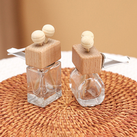 Popular 8ml forma cuadrada coche colgante vacío líquido aromas coche Perfume difusor botella