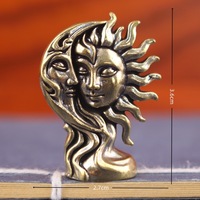 Pièce décorative rétro soleil et lune en laiton, œuvre d'art en métal, décoration de bureau créative, petit objet décoratif