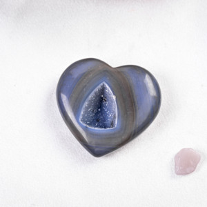 Venta al por Mayor de Piedras de Ágata Azul Talladas en Forma de Corazón, Cristal Pulido, para Regalo de Feng Shui - Product Image 5
