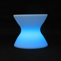 Chaise de plage LED lumineuse moderne et colorée en plastique, mobilier d'extérieur, tabouret de bar pour la maison, avec 16 couleurs changeantes, résistant aux UV, produits rotomoulés