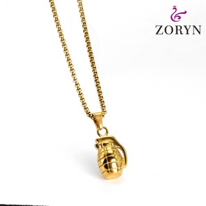 Colgante Zoryn con Rostro de Jesús Bañado en Oro, Corona de Espinas de Cristal y Diamantes de Imitación, Estilo Nórdico Hip Hop Vintage, de Acero Inoxidable para Hombres y Mujeres, Ideal para Fiestas - Product Image 5