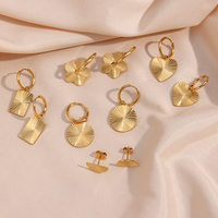 Ensemble collier et boucles d'oreilles en acier inoxydable plaqué or 18 carats, pendentif fleur mignon pour mariage ou fiançailles, chaîne à maillons, bijoux