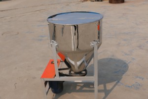 Mélangeur horizontal haute performance pour aliments animaux destiné aux fermes avicoles et d'élevage - Product Image 4