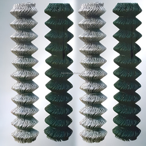 Clôture galvanisée à maillons de chaîne en PVC, disponible en <span class=keywords><strong>rouleau</strong></span> de 6 pieds et atteignant une <span class=keywords><strong>hauteur</strong></span> de <span class=keywords><strong>2m</strong></span> avec structure en maille - Product Image 1