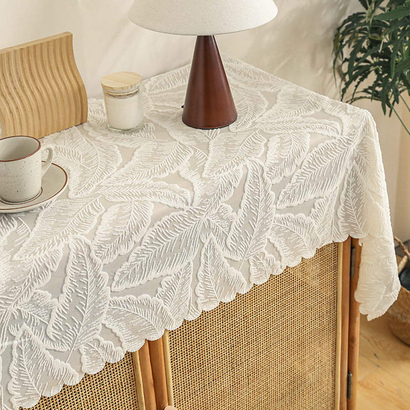 Beige leaf velvet tablecloth