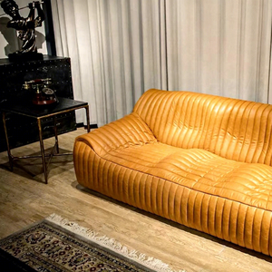 أريكة من الجلد البني بتصميم جديد 3 مقاعد أريكة فاخرة إيطالية أريكة سرير أريكة جلدية أصلية أثاث غرفة معيشة - Product Image 3