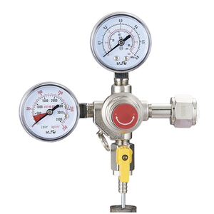 Regulador de CO2 para Cerveza en Barril, Válvula de Seguridad de Doble Manómetro, Latón, Precisión de 2 psi, Presión de Salida de 0-60 psi, Presión Máxima de Entrada de 3000 PSI - Product Image 2