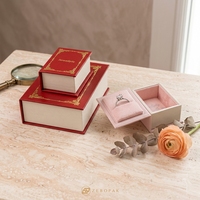 Zebooak Scatola per Anelli a Forma di Libro Personalizzabile con Elegante Esterno in Carta e Interno Morbido in Velluto